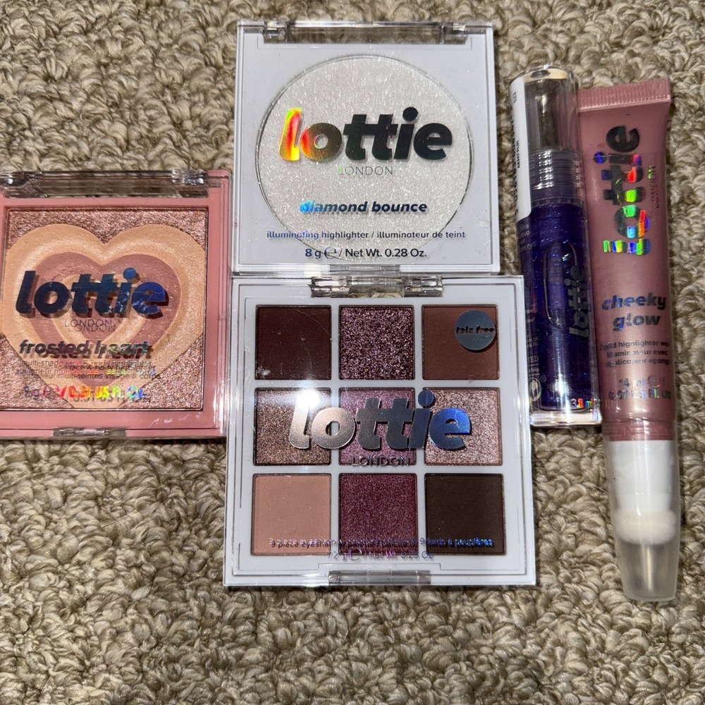 Lottie London 5-piece Bundle Eyeshadow, Lips, Highlighter, Cheeks